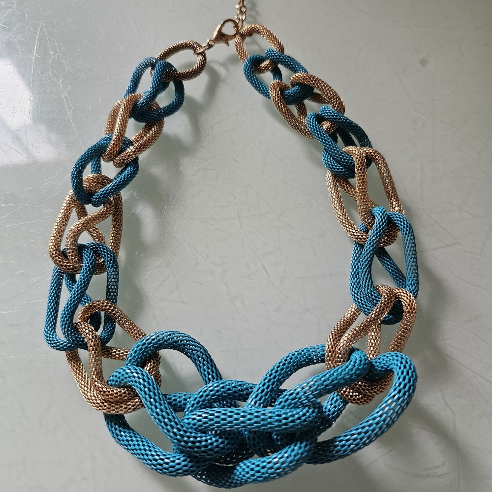 Chic Teal and Gold Link Necklace